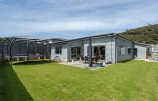 14 Moonsail Drive, Whitby