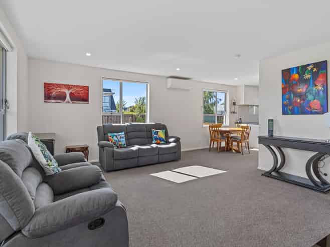 1/4 Dilworth Street, Riccarton