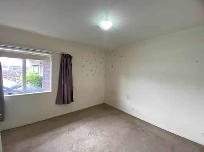 76B Bellevue Road, Brookfield