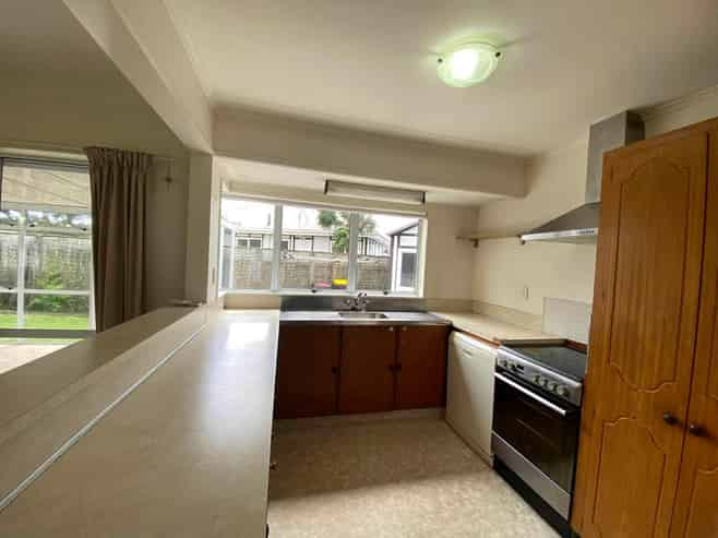 76B Bellevue Road, Brookfield