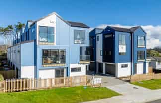 14 & 16 Geordie Street, Henderson