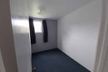 Auckland - Address withheld