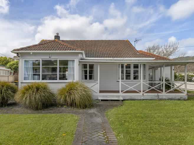 89 Waddington Drive, Naenae