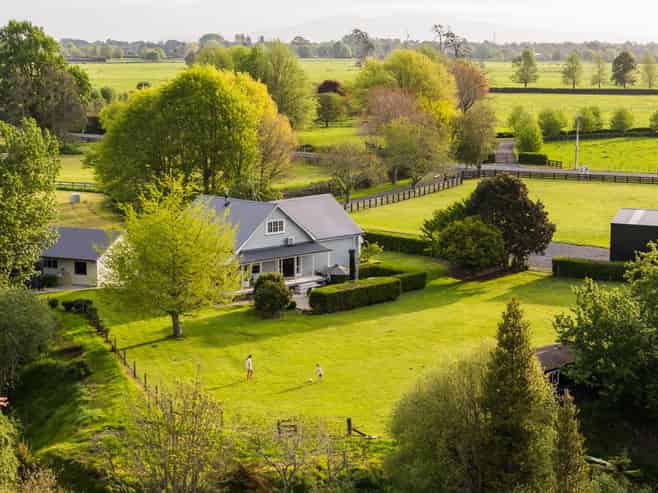 105 Hoeka Road, Matangi