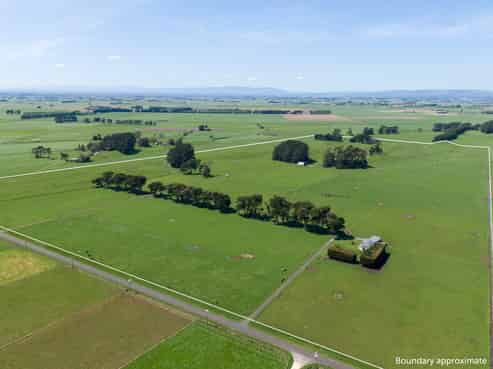 335a Couper Road, Himatangi