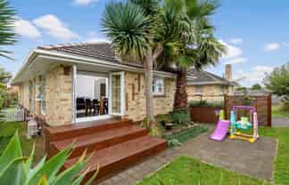 2/9 Bowling Ave, Epsom