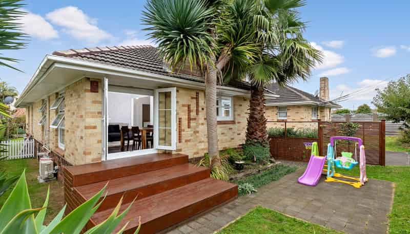 2/9 Bowling Ave, Epsom