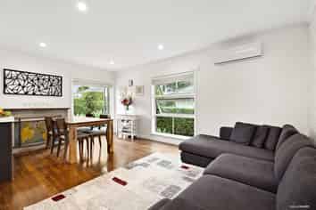 2/9 Bowling Ave, Epsom