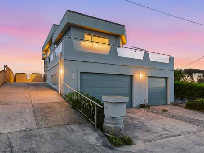 43 Manuka Street, Otaki Beach