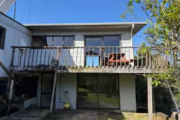 4 Iona Road, Great Barrier Island