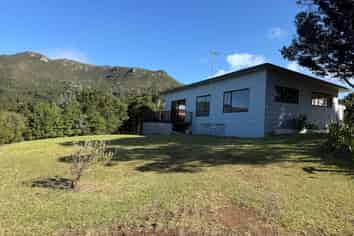 6 Iona Road, Great Barrier Island