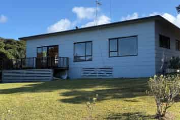 6 Iona Road, Great Barrier Island