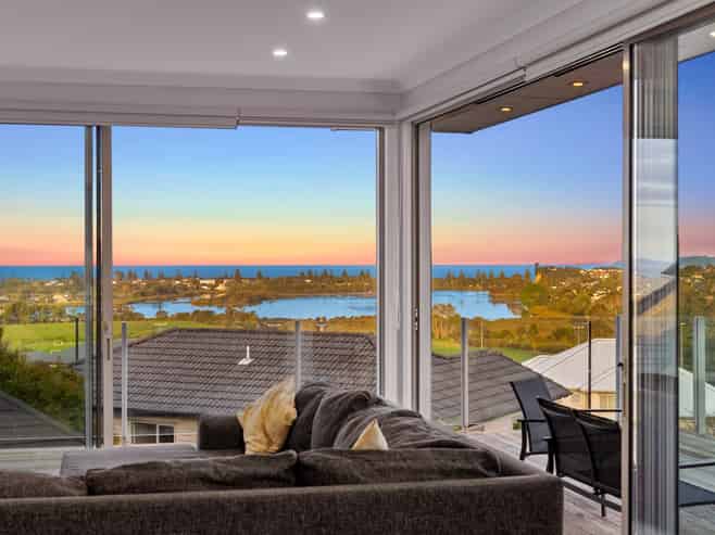 10 Walter Crescent, Silverdale