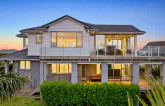 10 Walter Crescent, Millwater