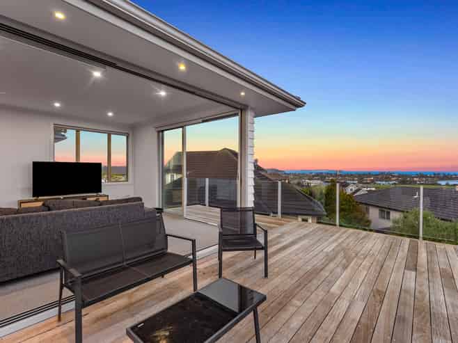 10 Walter Crescent, Silverdale