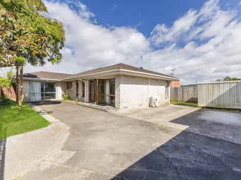 14 Motatau Road, Papatoetoe
