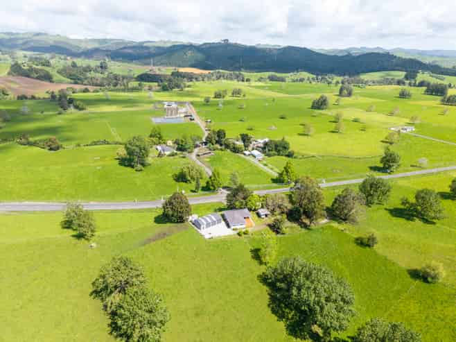 1524 Te Pahu Road, Karamu