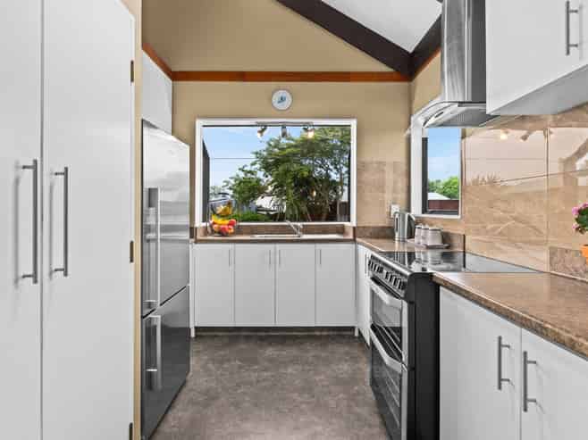 38 Allens Lane, Clive