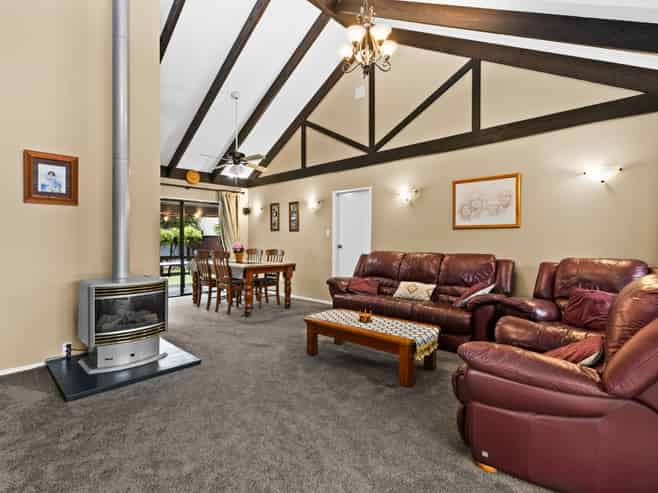 38 Allens Lane, Clive