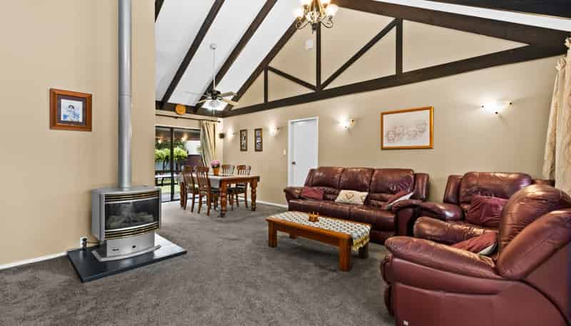 38 Allens Lane, Clive