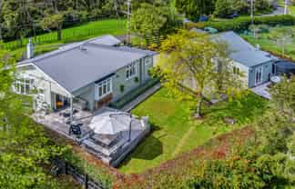 17 Griggs Road, Whitford