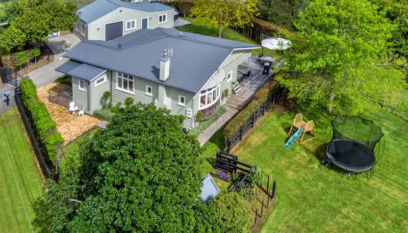 17 Griggs Road, Whitford
