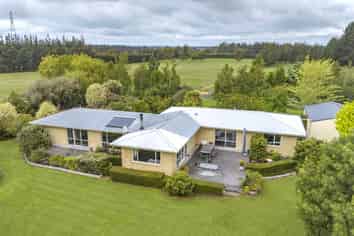 43 Bruces Road, Sefton