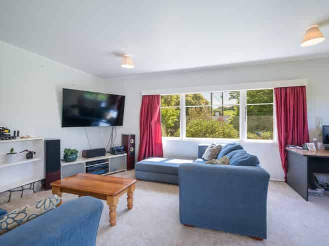 17 Nile Road, Mahana