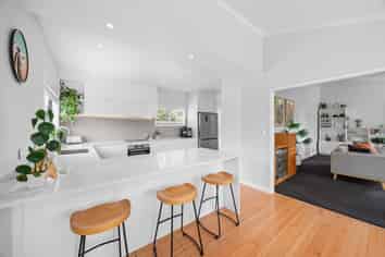 22 Sunnyhill Crescent, Sunnyhills