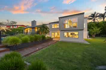 22 Sunnyhill Crescent, Sunnyhills