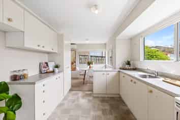 130D Lakeside Drive, Orewa