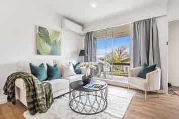 3/4 Moreland Rd, Mount Albert