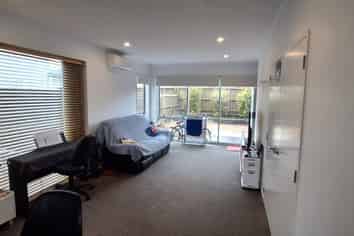 4 Shelduck Way, Hobsonville