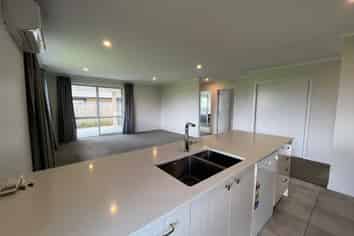 28 Richardson Road, Omokoroa