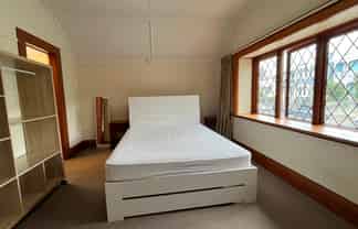 Room 2/ 35 Heriot Row, Dunedin Central