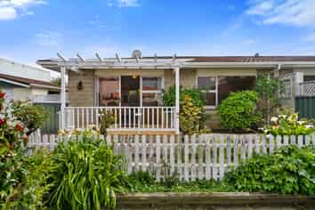 1/11 Rui Street, Tahunanui