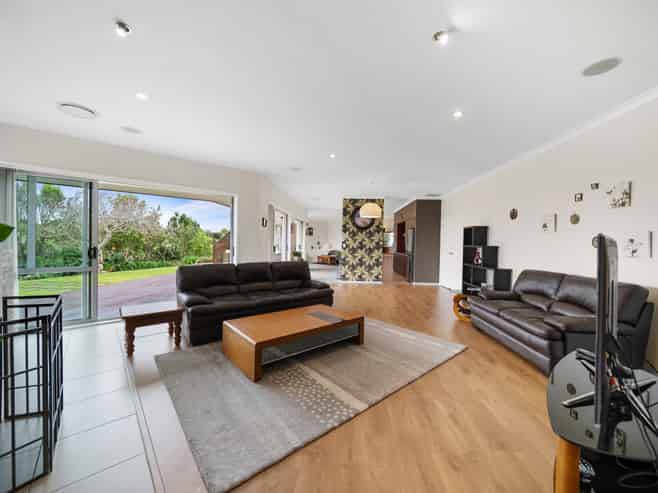 91 Kaipara Road, Ardmore