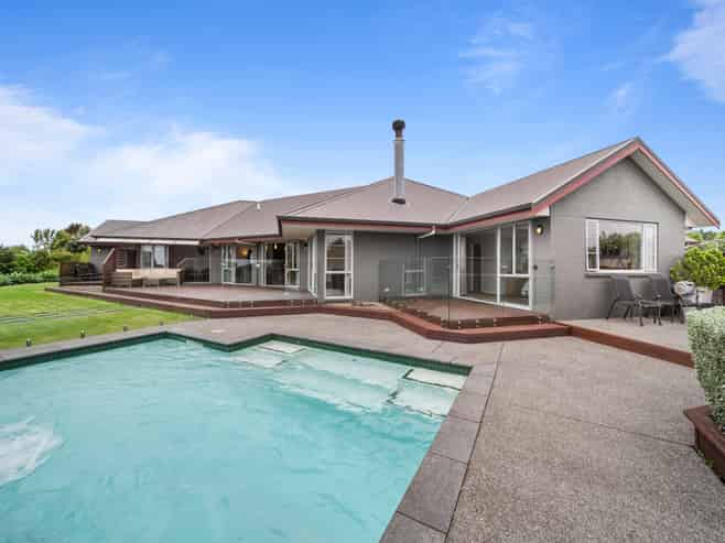 91 Kaipara Road, Ardmore