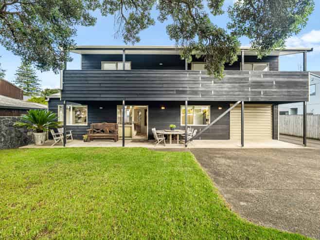 96A Bay Street, Red Beach