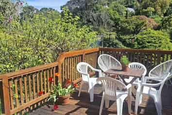 49B Simla Crescent , Khandallah