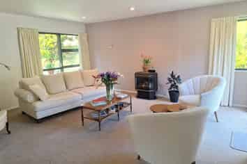 49B Simla Crescent , Khandallah