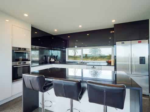 89 Sunrise Drive, SEAWARD BUSH