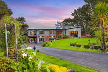 39 Upper Harbour Drive, Greenhithe