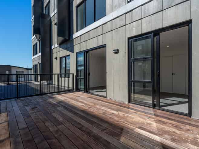 3 Rauemi Way, Te Atatu South