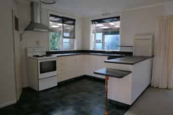 27 Moana St, Otaki Beach