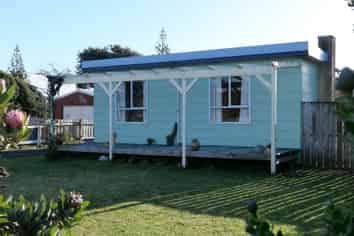 27 Moana St, Otaki Beach