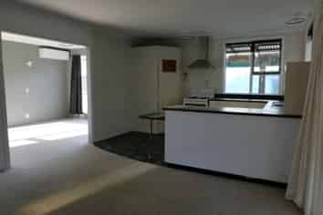 27 Moana St, Otaki Beach