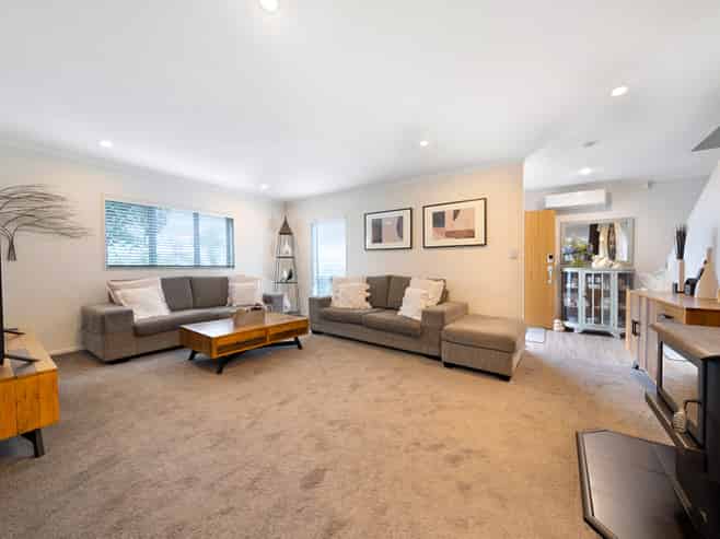 28B Kirrie Avenue, Te Atatu South