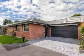 2 Saskia Lane, Somerfield