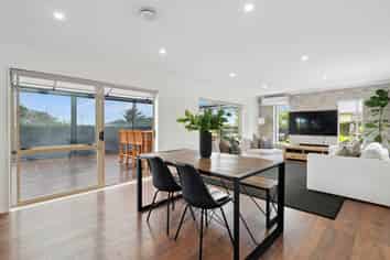 11 Courtvale Place, Flat Bush